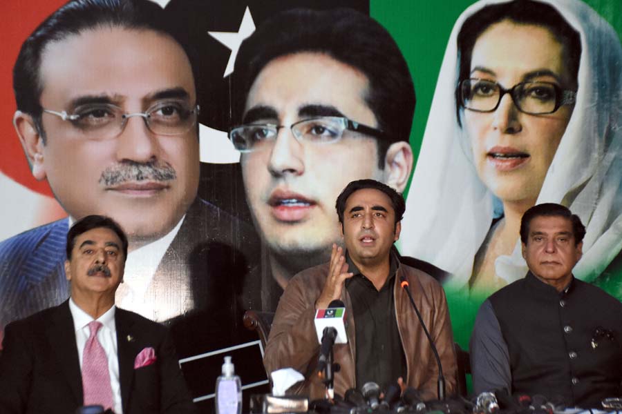 Bilawal Bhutto Zardari challenged Prime Minister Imran Khan